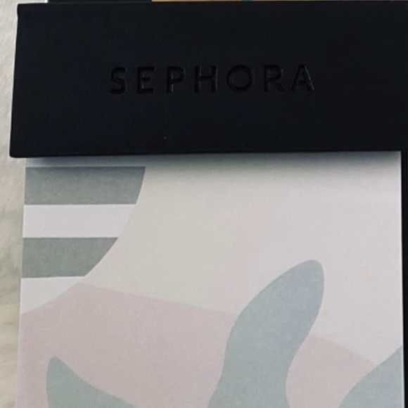 New Sephora Notepad - Picture 3 of 3